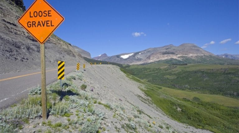 Read more about the article Drivers reporting rock chip damage to their windshields due to road work