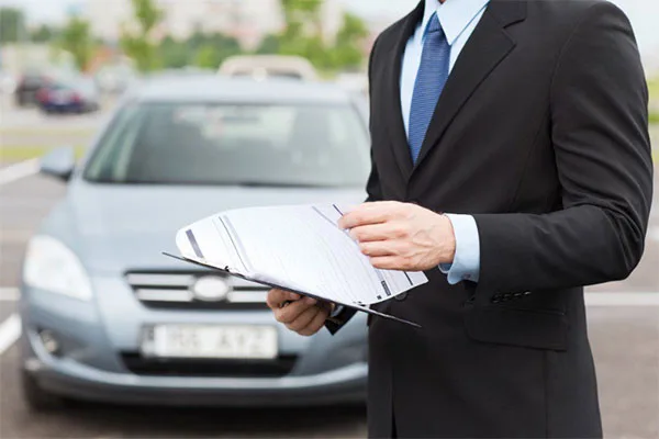 New legislation in Florida aims to crack down on auto glass insurance fraud