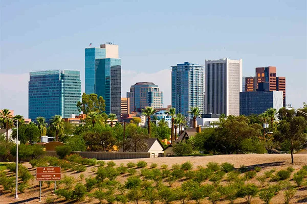 Read more about the article Arizona leads nation in auto glass claims; fraud suspected as cause