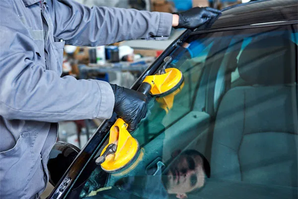 Read more about the article Auto glass safety council wants to improve windshield crash data collection